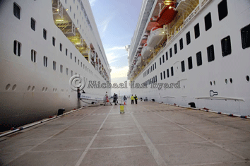 Oriana and Star Princess